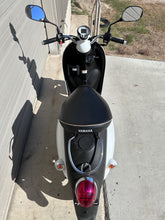 Load image into Gallery viewer, 2021 Yamaha E-Vino (001906)