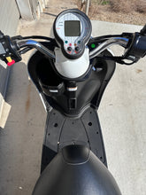 Load image into Gallery viewer, 2021 Yamaha E-Vino (001906)