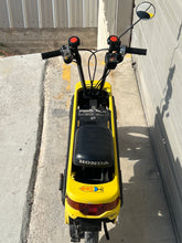 Load image into Gallery viewer, 1982 Honda Motocompo (007503)