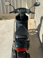 Load image into Gallery viewer, 1996 Honda Dio AF27 Special Edition (380325)