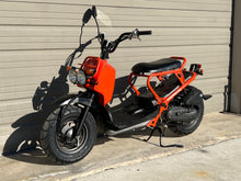 Load image into Gallery viewer, 2001 Honda Zoomer NPS50 (002075)