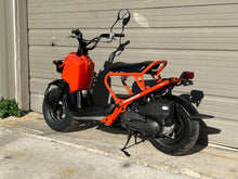 Load image into Gallery viewer, 2001 Honda Zoomer NPS50 (002075)