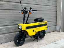 Load image into Gallery viewer, 1982 Honda Motocompo (040152)