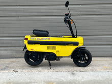Load image into Gallery viewer, 1982 Honda Motocompo (040152)