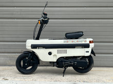 Load image into Gallery viewer, 1982 Honda Motocompo (042678)