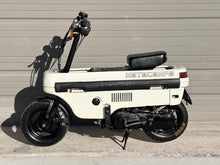 Load image into Gallery viewer, Honda Motocompo