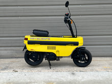 Load image into Gallery viewer, 1982 Honda Motocompo (040152)
