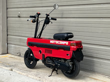 Load image into Gallery viewer, 1982 Honda Motocompo (036316)
