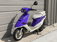 Load image into Gallery viewer, Yamaha RS90

