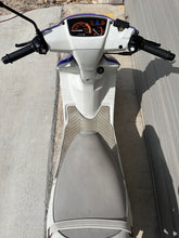 Load image into Gallery viewer, Yamaha RS90
