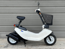 Load image into Gallery viewer, 1990 Honda Zook (021617)
