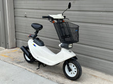 Load image into Gallery viewer, 1990 Honda Zook (021617)

