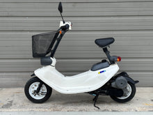 Load image into Gallery viewer, 1990 Honda Zook (021617)
