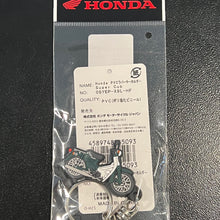 Load image into Gallery viewer, Honda Super Cub Keychain - Green
